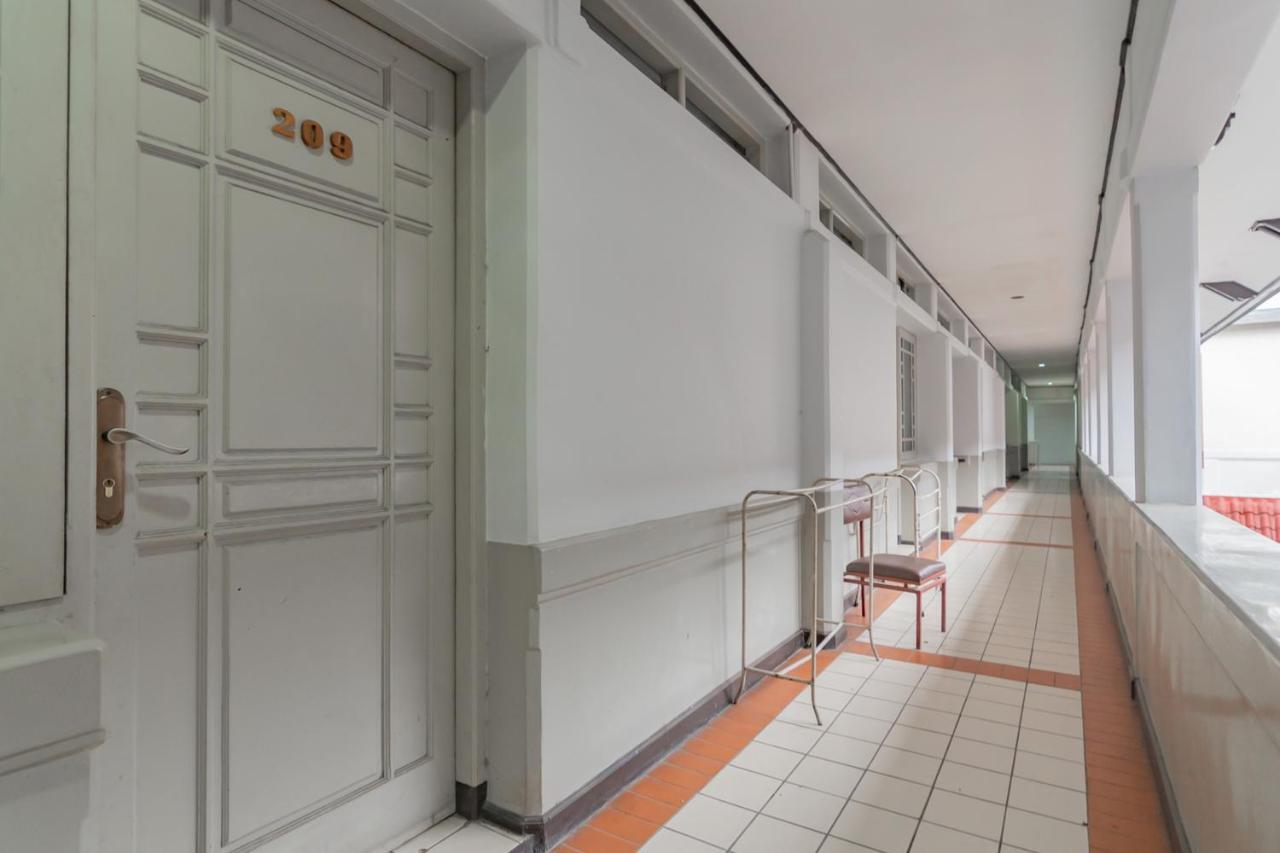 מלון Koolkost Near Bandung Station מראה חיצוני תמונה